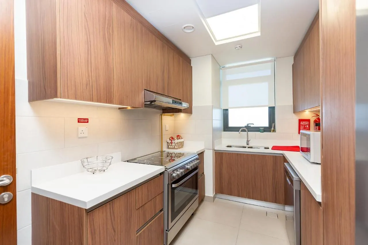 Amazing Deal! Stunning 3Br Apt With Huge Terrace - Jvt Dubai Apartment