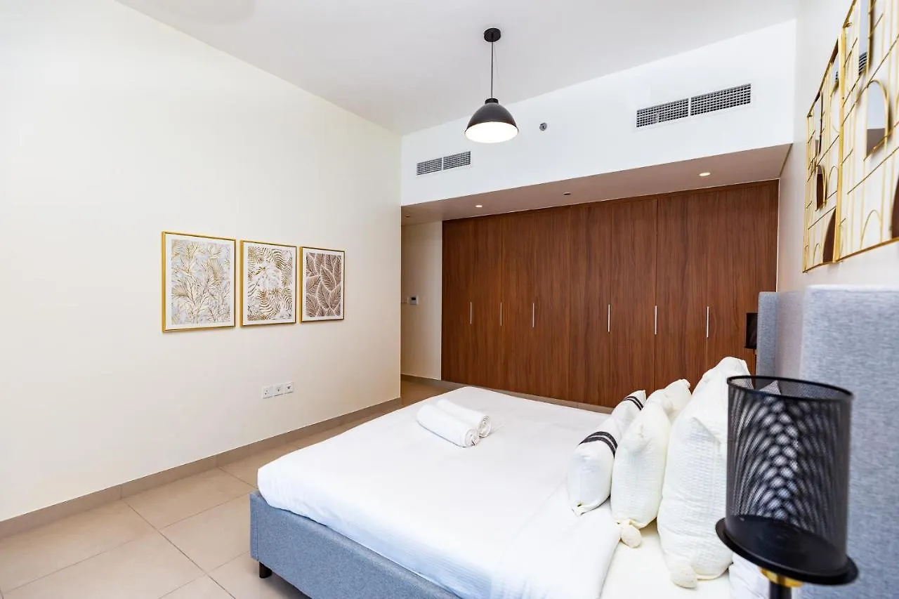 Apartment Amazing Deal! Stunning 3Br Apt With Huge Terrace - Jvt Dubai