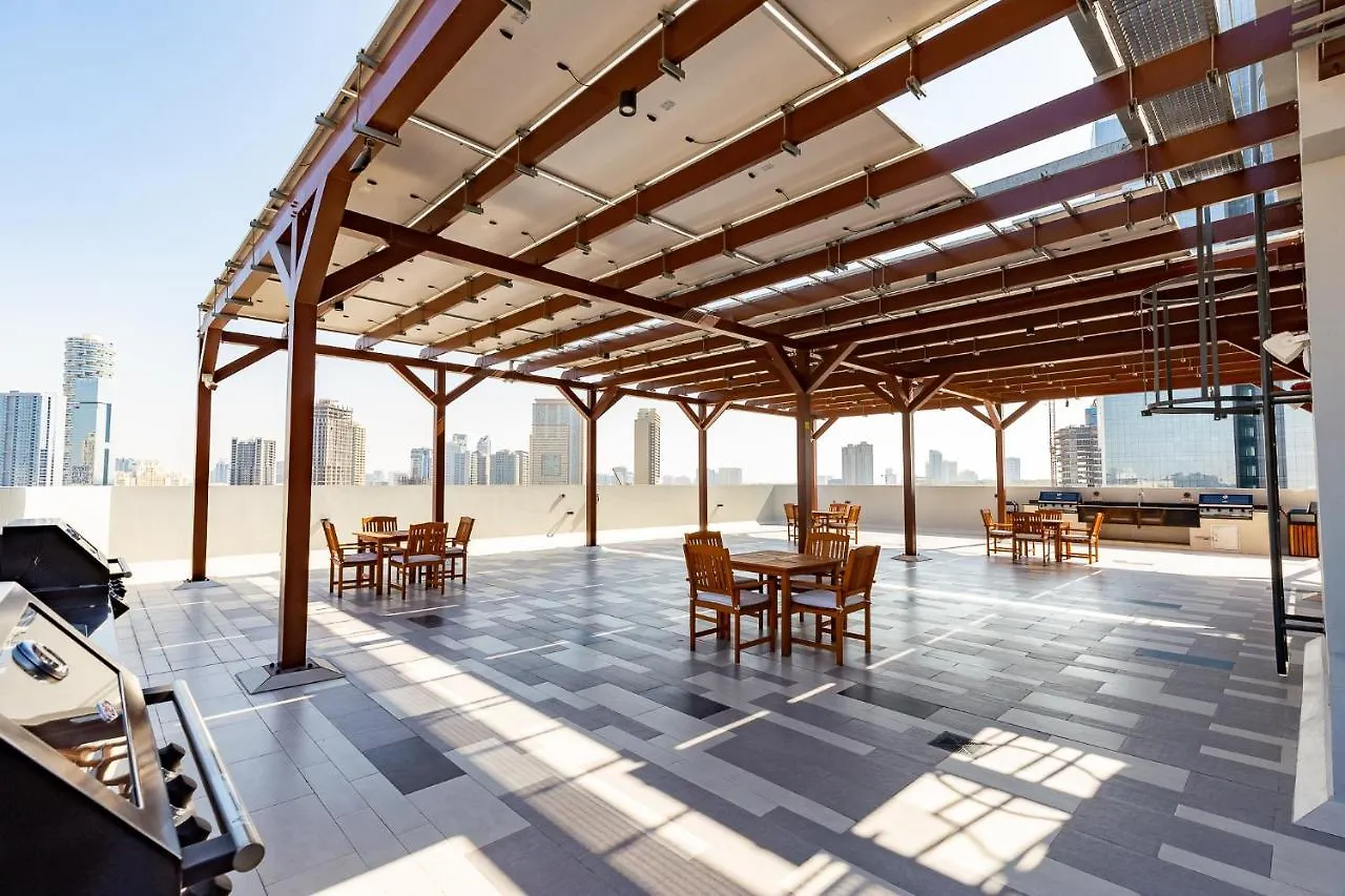Amazing Deal! Stunning 3Br Apt With Huge Terrace - Jvt Dubai Apartment
