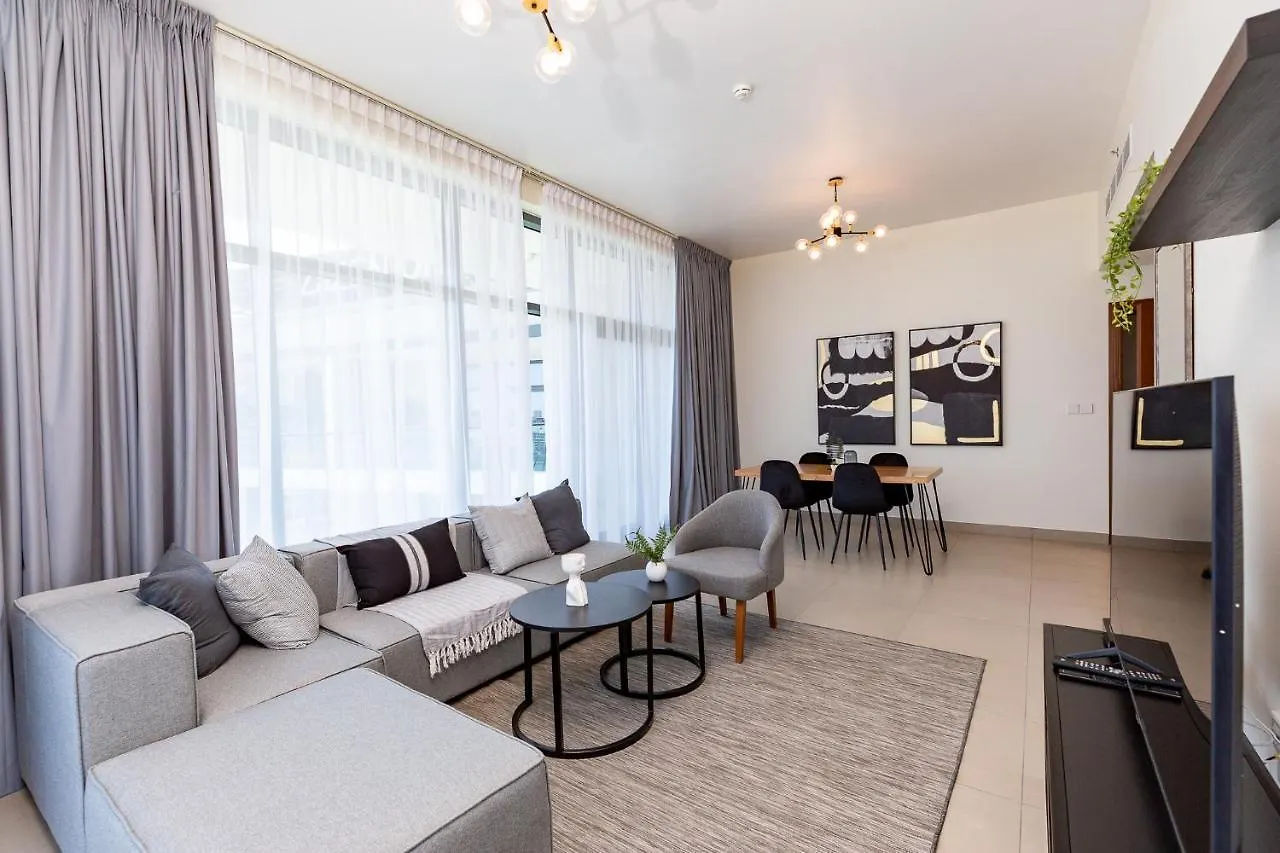 Amazing Deal! Stunning 3Br Apt With Huge Terrace - Jvt Dubai 0*,  United Arab Emirates