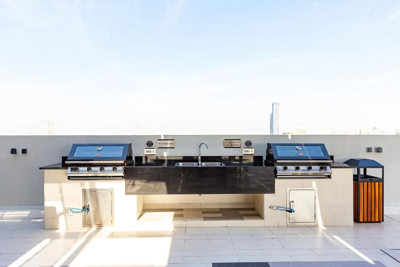 Apartment Amazing Deal! Stunning 3Br Apt With Huge Terrace - Jvt Dubai